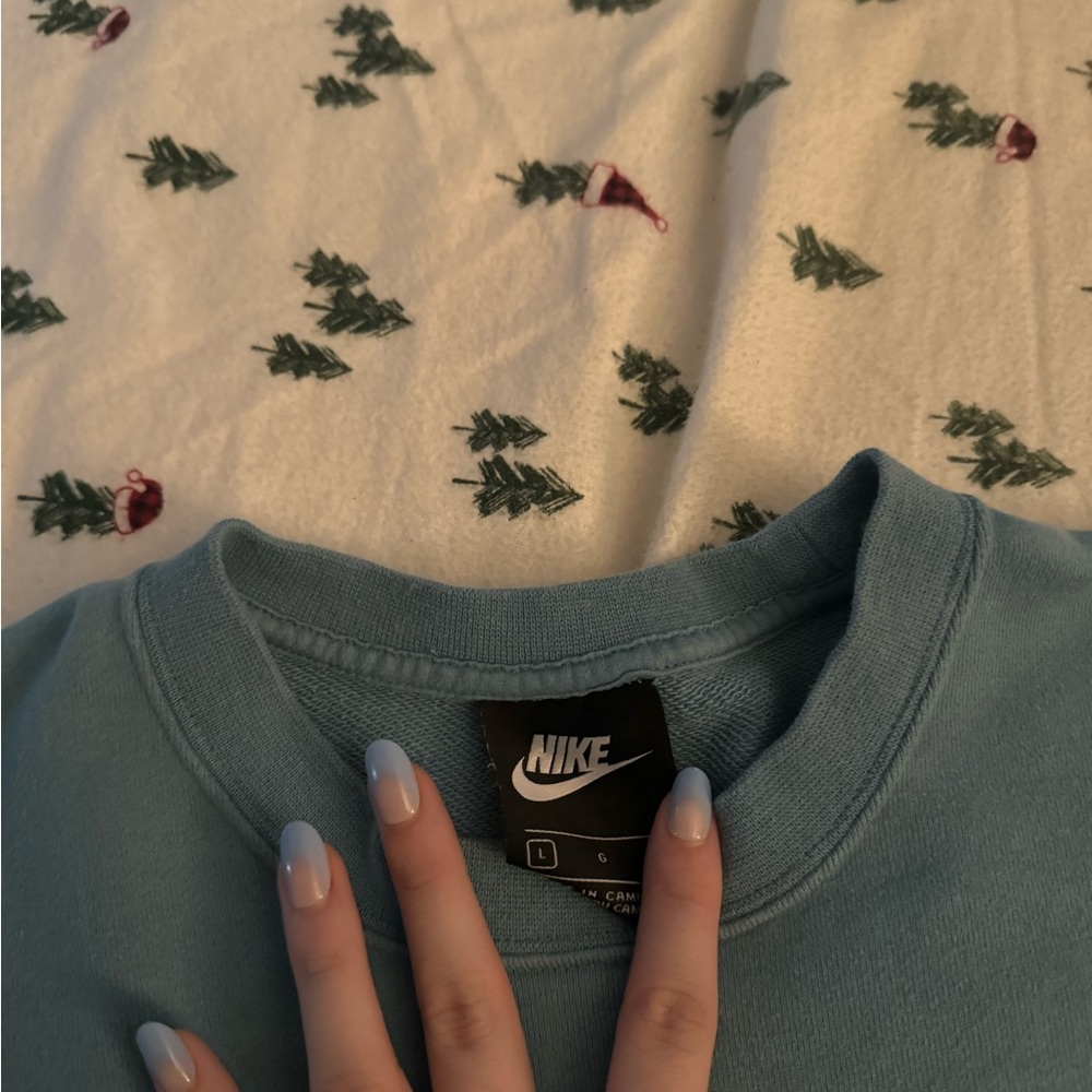 nike long sleeve - Picture 3 of 3